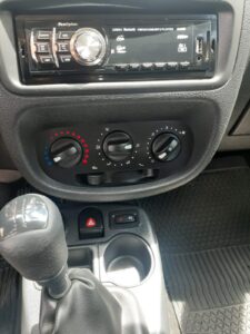 Clio Authentique 1.0 (11)